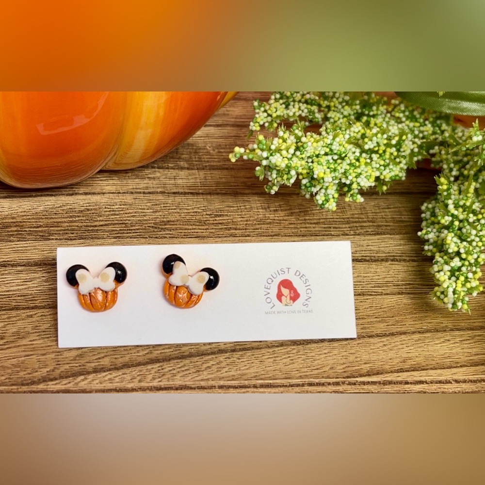 Handmade Minnie Mouse Halloween Pumpkin Stud Earrings